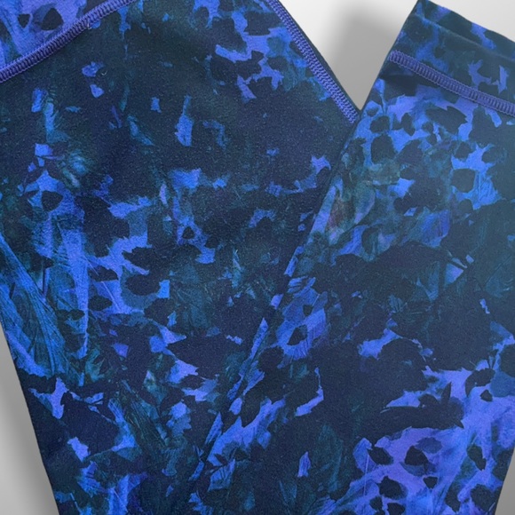 Lululemon Wunder Under *Full-On LuonFloral Sport Backdrop Iris Flower. - Picture 9 of 14